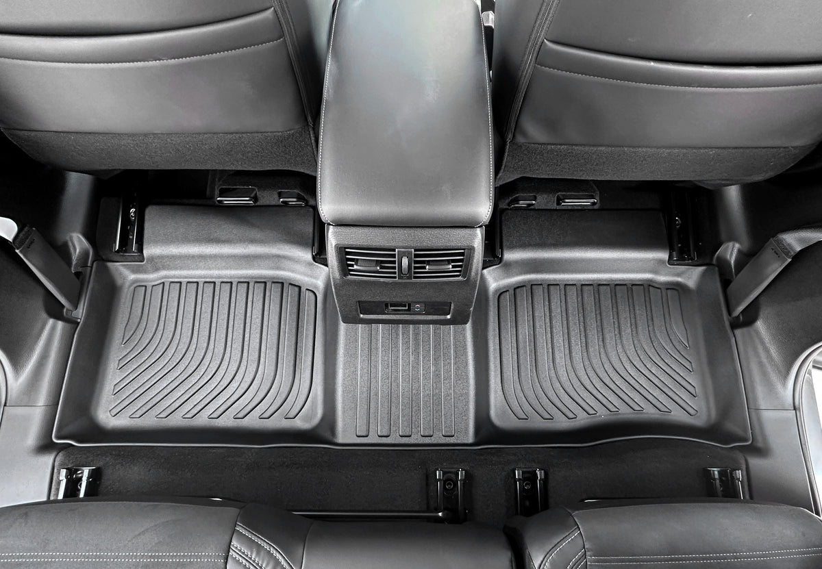 An image of the 2nd row Findway car floor mat for 2023-2025 Mitsubishi Outlander PHEV