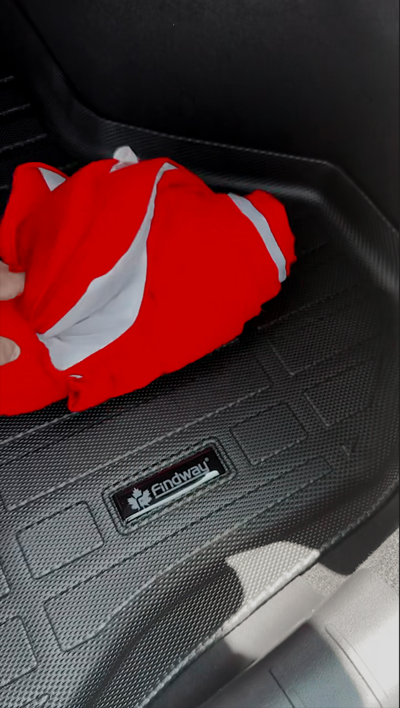 A video of Findway Car Floor Mats installation for 2025-2026 Kia K4